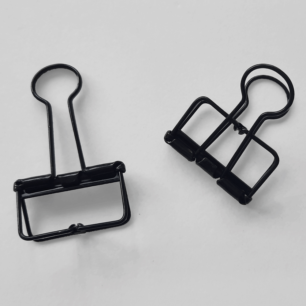 KaRiniTi Studio Black Hollow Binder Clip