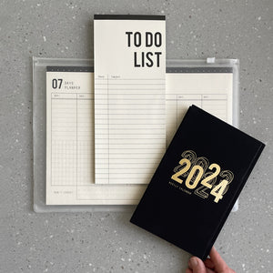 KaRiniTi - The Super Efficiency - 2023-2024 Calendar - Combo  In this combo you'll find:  > Weekly Calendar 2023-2024 - Black / Gray  > 07 Days Planner - Weekly Organizer  > To Do List