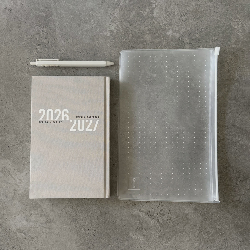 Super Light Weekly Planner set 2026/2027 – grey calendar, transparent zip case and white hexagon gel pen