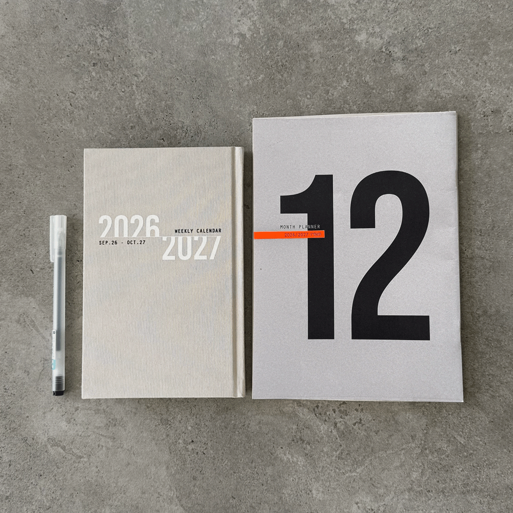 KaRiniTi Year Plan 2026/2027 – grey linen weekly calendar and grey 12-month planner with white gel pen
