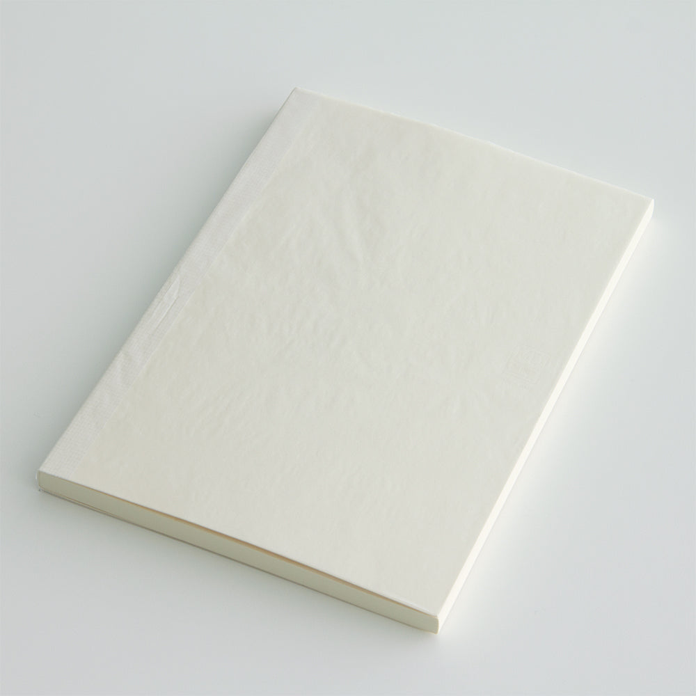 MIDORI MD Notebook A5 - Blank - closed notebook