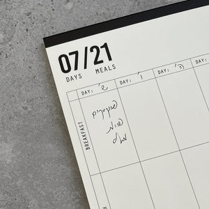 KaRiniTi - 07 Days / 21 Meals Planner  Undated planner for your weekly meals. Start on any day you want! Ideal for school meals/diet plan.  including a tear-off "get some" shopping list, you can take with you.  A back magnet  for hanging on the fridge     ▲ 40 pages, A4 tear-off pad  ▲ The shopping list detaches easily  ▲ Magnet on the cardboard back   ▲ Can be used right to left or left to right