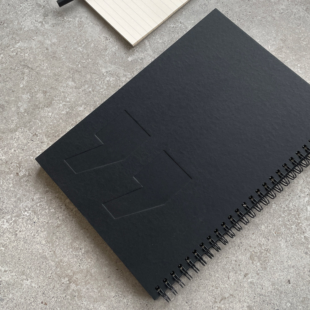 KaRiniTi - Spiral Notebook - Quotation mark  A two-way spiral notebook, so you can write from right to left or left to right.  Hardcover in Gray/Black  ▲ Size 16.5 cm -23.5 cm  ▲ 80 pages - lined paper