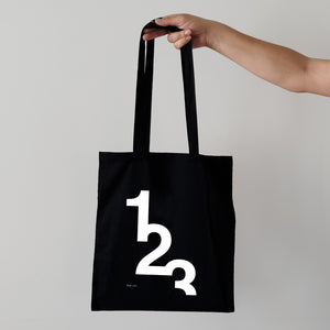 KaRiniTi - Tote Bag - 123 Design    Got a lot of Paper goods and find it hard to take it with you?  Here is the KaRiniTi's Tote Bag to help you carry that weight.  -  100% cotton   One size: 39 cm / 42 cm